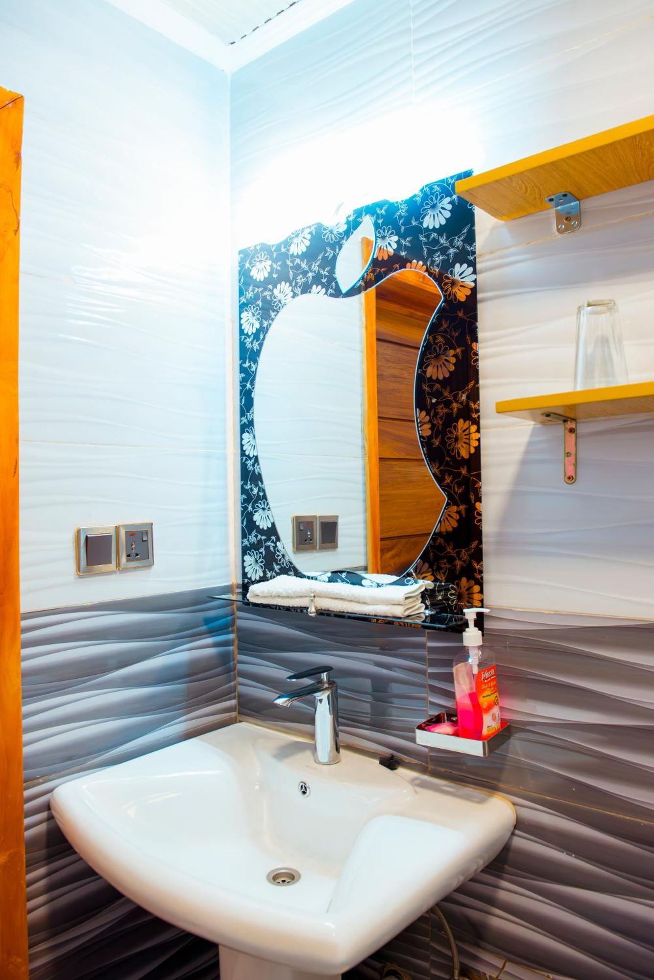 Mountain View Hotel & Apartment Kigali Bagian luar foto