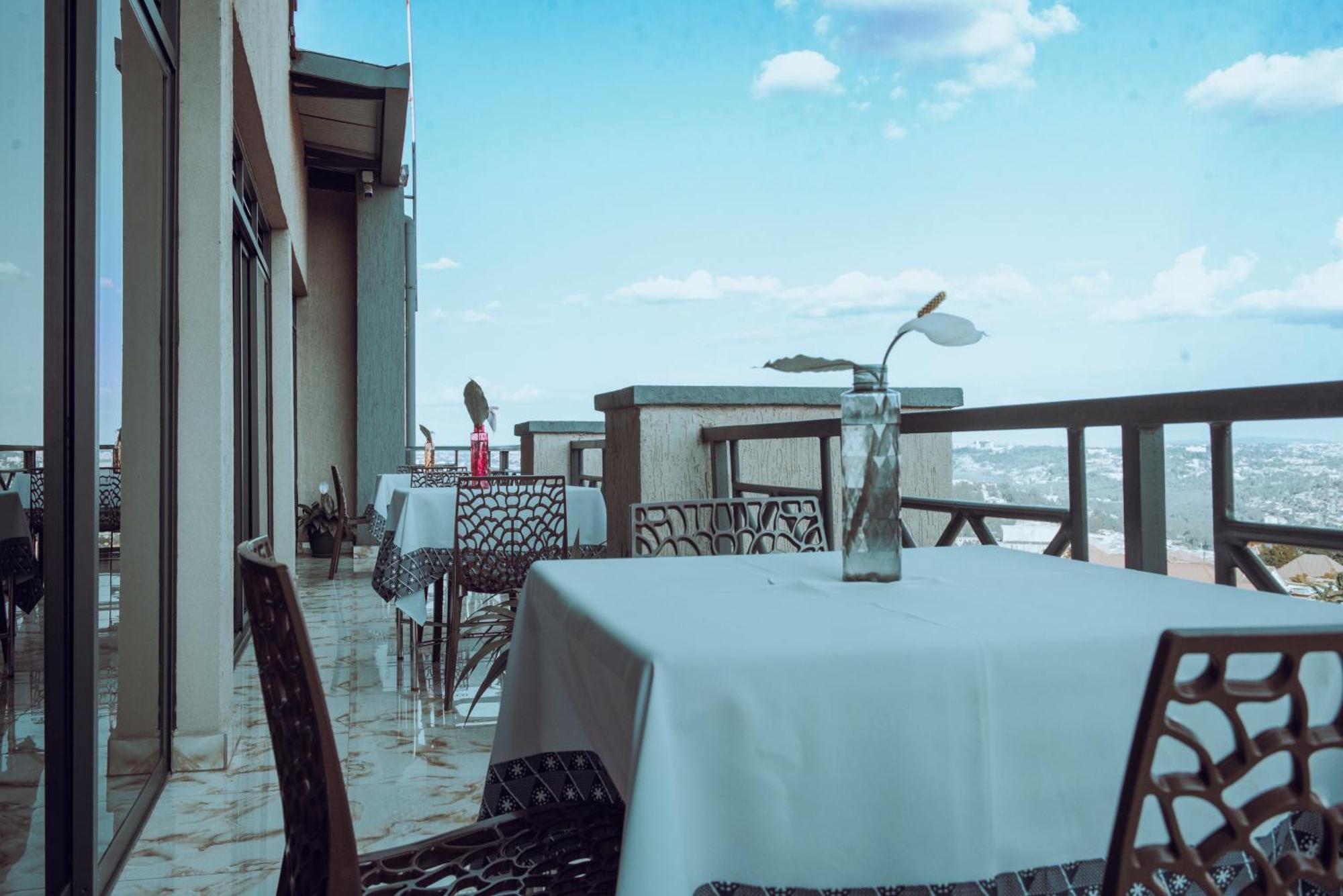 Mountain View Hotel & Apartment Kigali Bagian luar foto