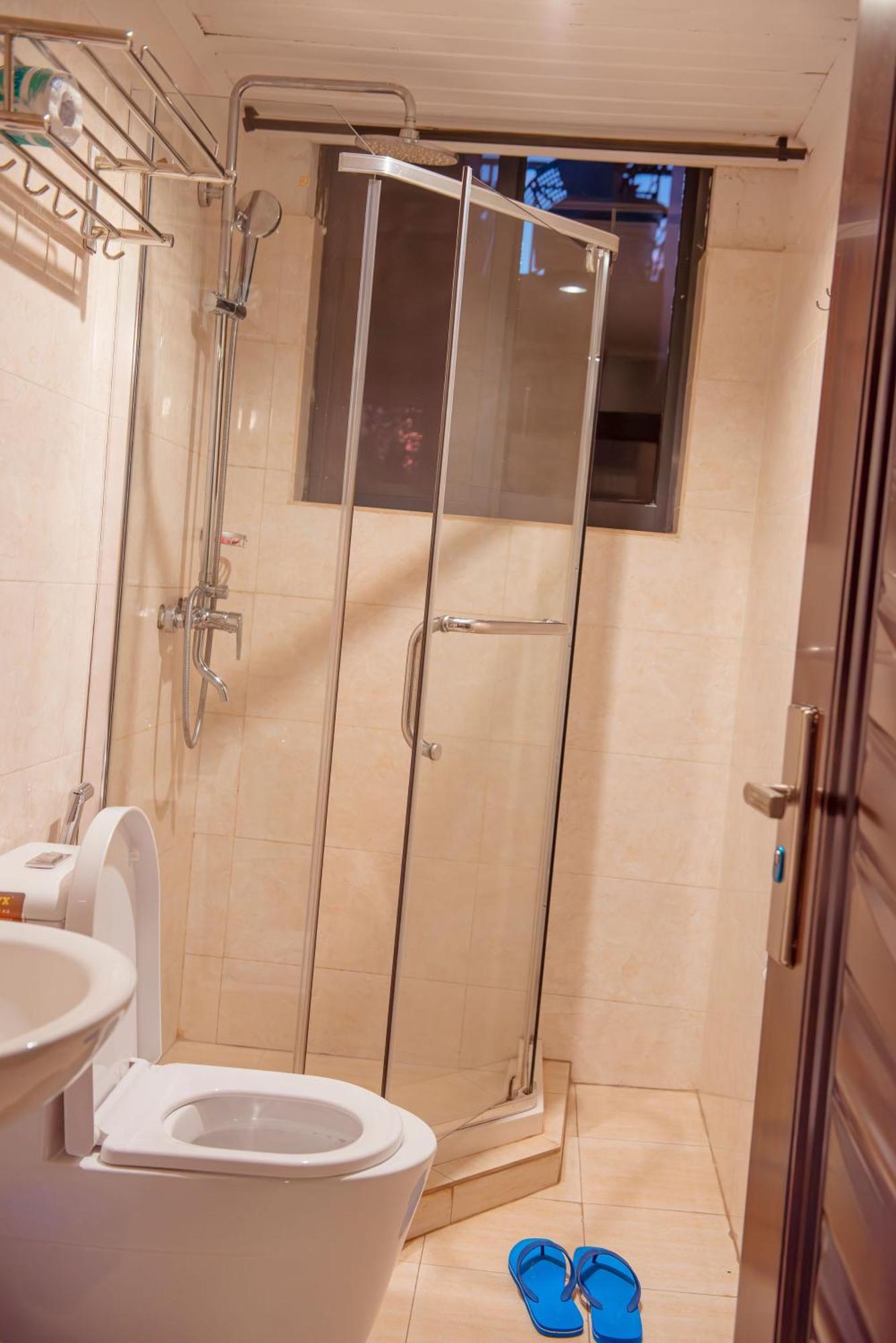 Mountain View Hotel & Apartment Kigali Bagian luar foto